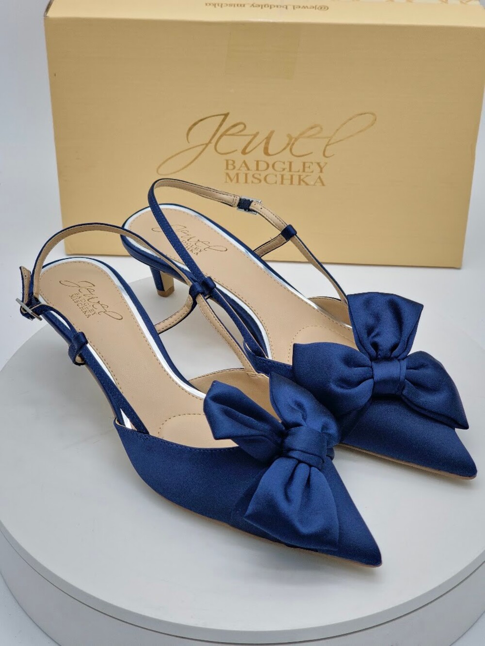 Jewel Badgley Mischka Shoshana Women’s Navy Satin Bow Slingback Heels Size 8 NEW